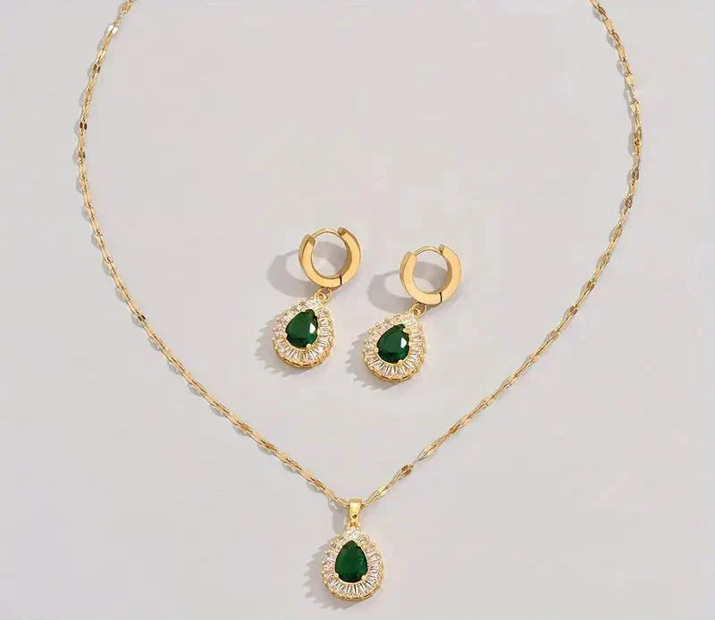 Rheya Lysandelle - Gold Jewelry Set