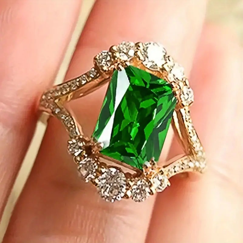 Elisova - Gold Grenthal Ring