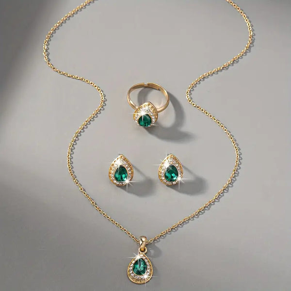 Noémie Glastra - Gold Jewelry Set