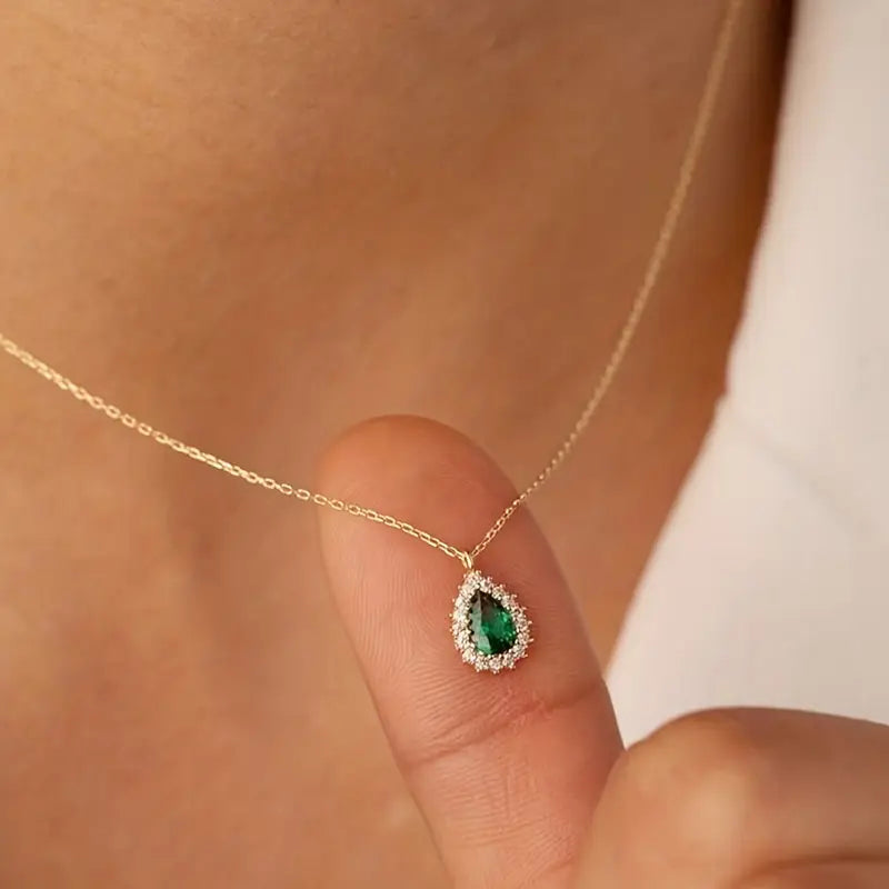 Yvaine Gladorra - Gold  Necklace