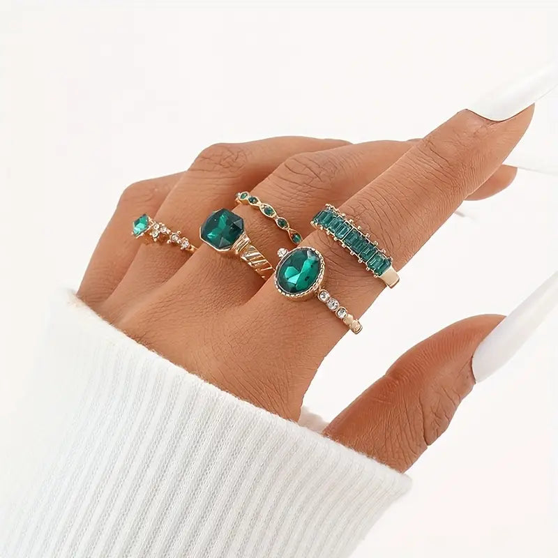 Zarina - Elegant Gold Emerald Ring Set