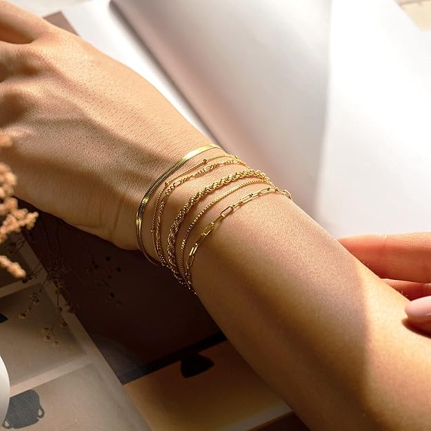 Ava - Gold Isabella Vernetta Bracelet Set