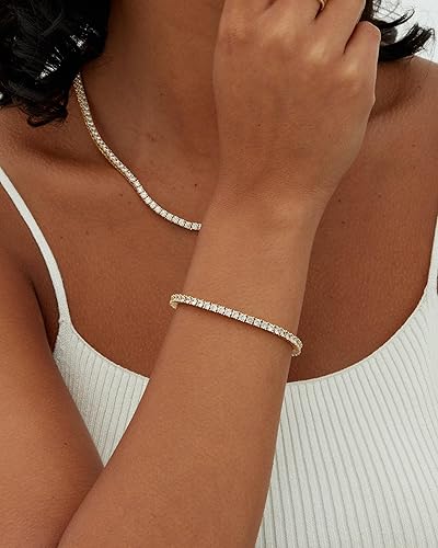 Barbara - Gold Moissanite Tennis Bracelet