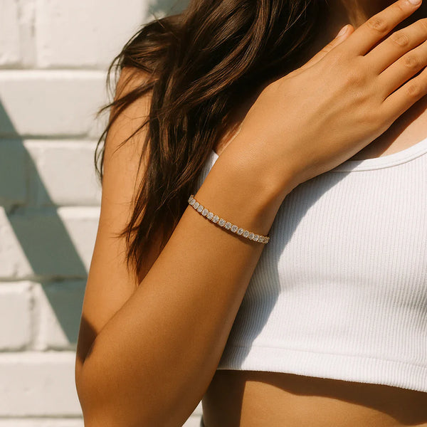 Barbara - Gold Moissanite Tennis Bracelet