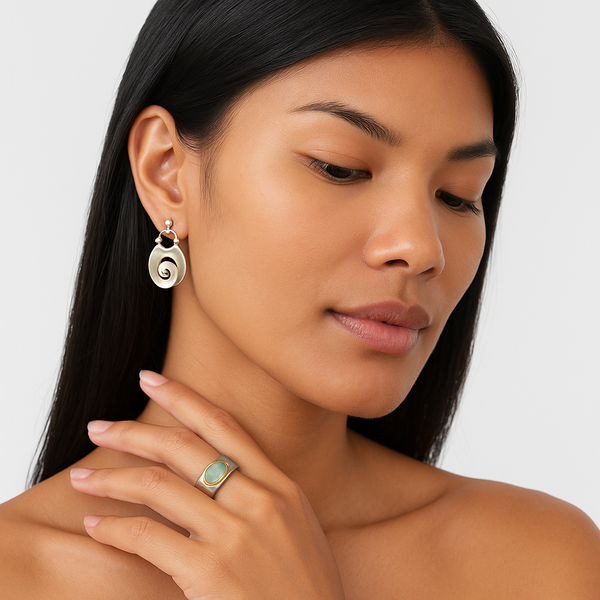 Brooke - Retro Silver Twisted Earrings