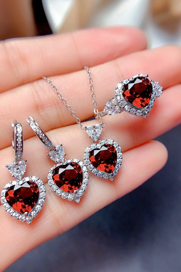 Liora Amorique - Red Jewelry Set in White Gold
