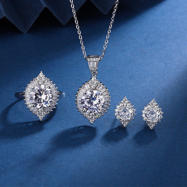 Aria Gaze - White Gold Collection