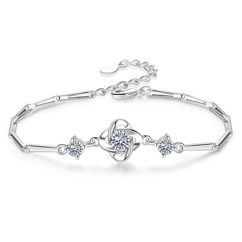 Mia - Seren Clover Loop Set in White Gold