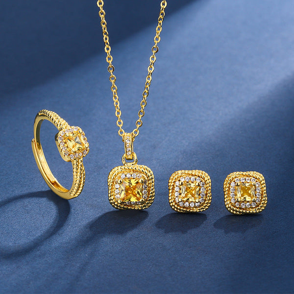 Avery - Gold Set