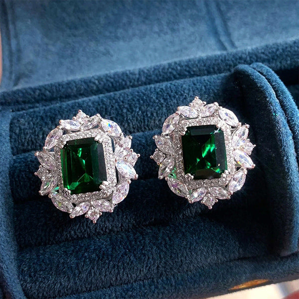 Vivessa Elvryn - White Gold Earrings