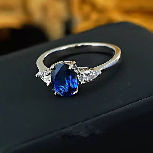 Gold Marin Thorneau Ring