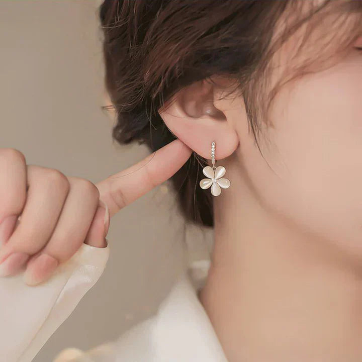 Ignatia - Bellastra Gold Earrings