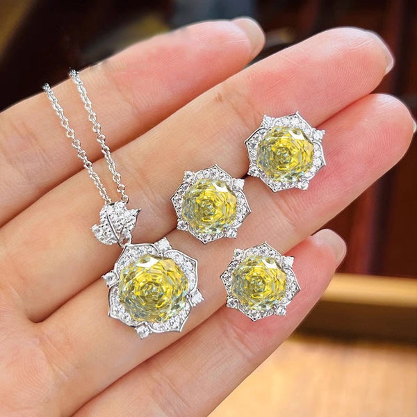 Amara Goldenrose - White Gold Collection