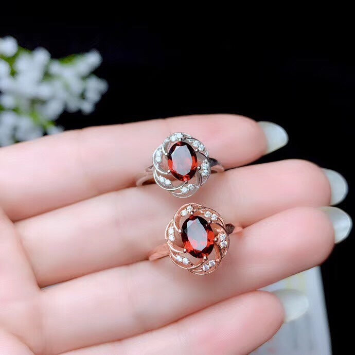 Elara Cirquelin -  Rose Gold Collection