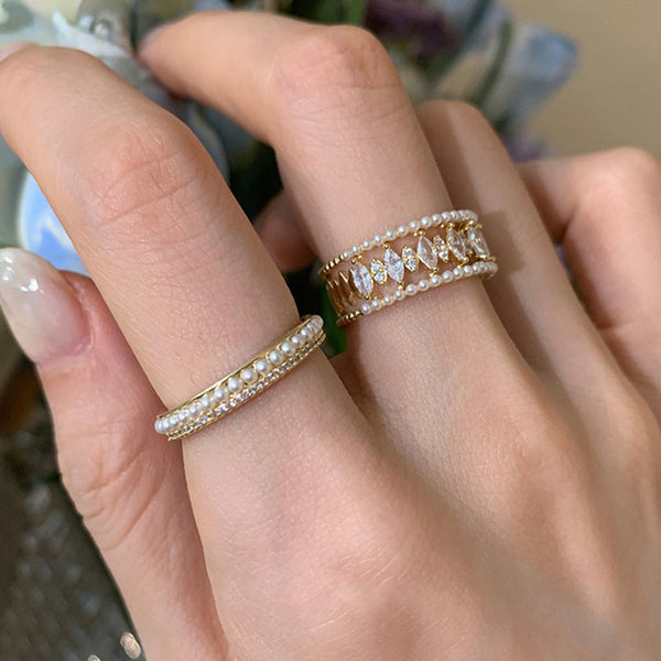 Ava - Gold Elodie Vance Ring Set
