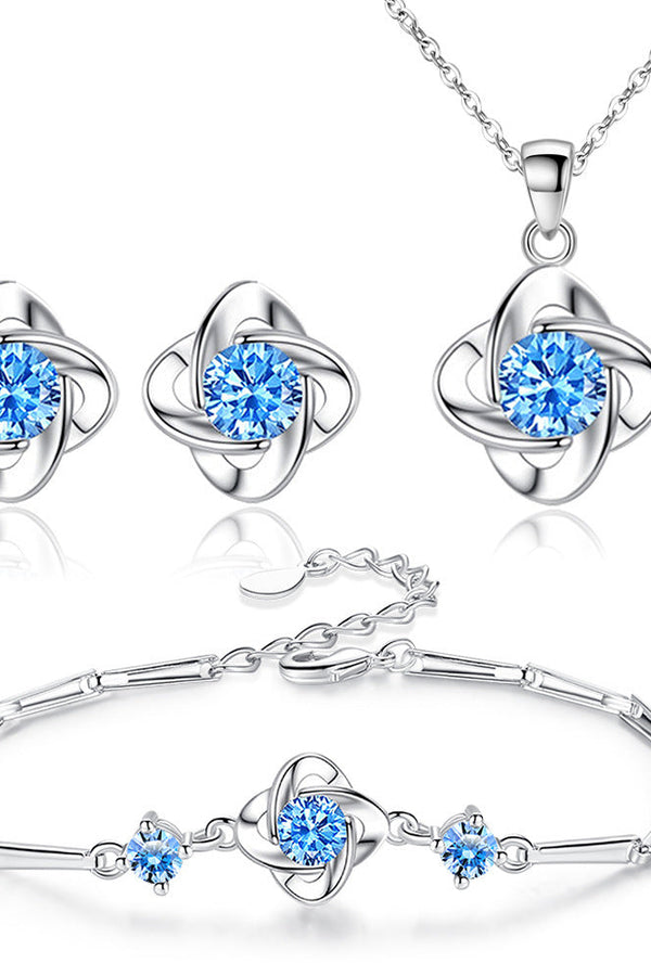 Seren Clover - Blue Loop Set in White Gold