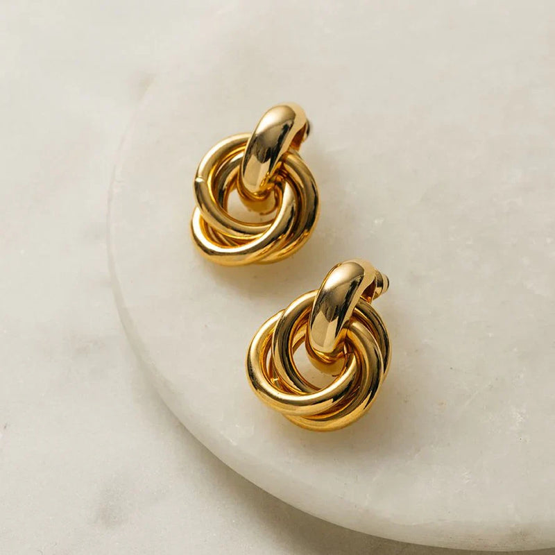 Bold Interlocking Earrings in White Gold