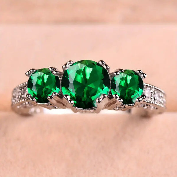 Serilda Wynloren - White Gold Ring