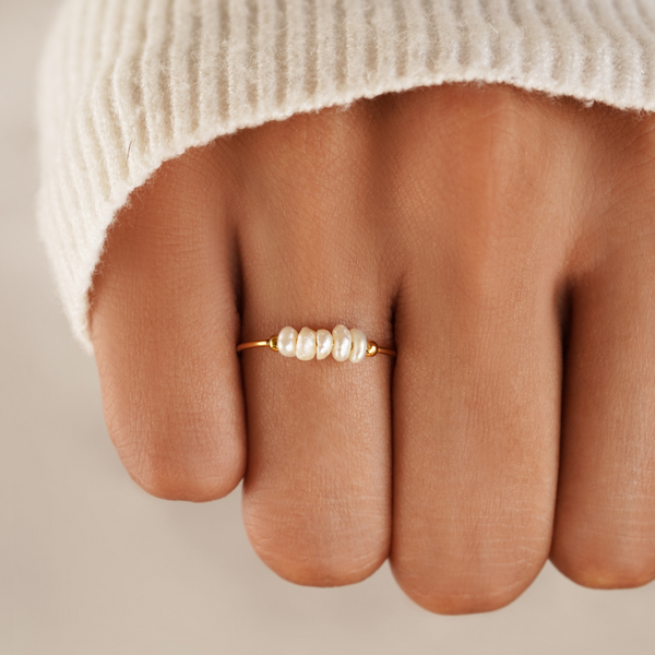 Graceful Freshwater Pearl Ring