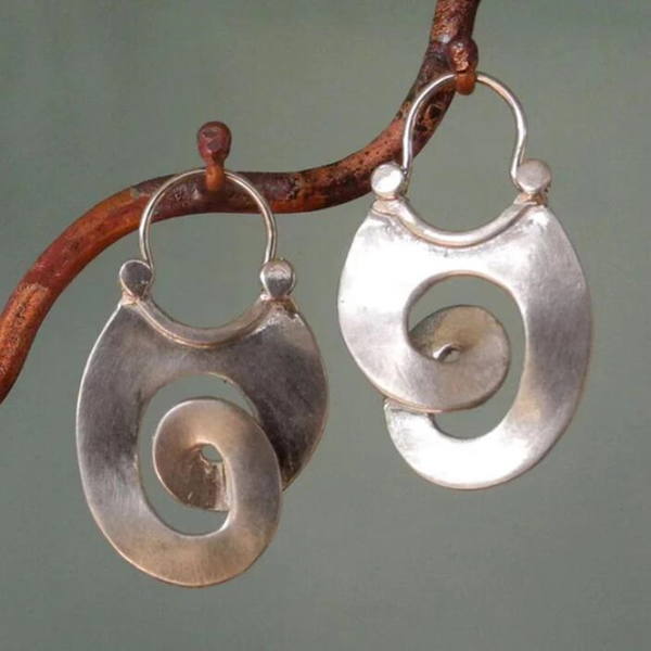 Brooke - Retro Silver Twisted Earrings