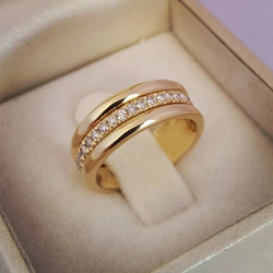 Sarah - Classic Zirconia Inlaid Vintage Ring