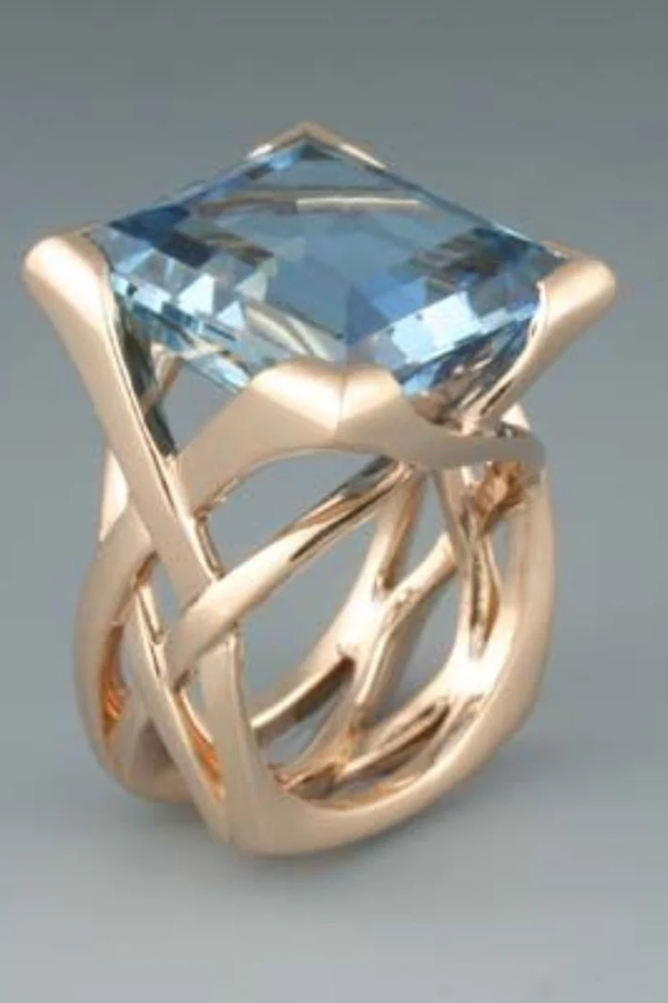 Camila - Retro Rose Gold and Blue Gemstone Ring