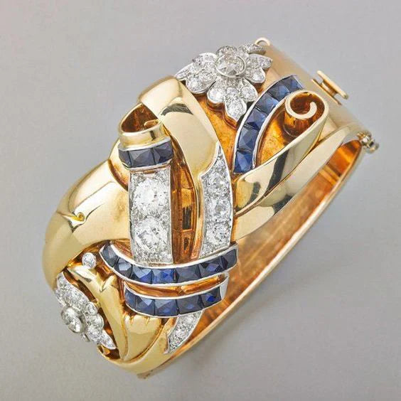 Antique-Style Gold Zirconia Ring