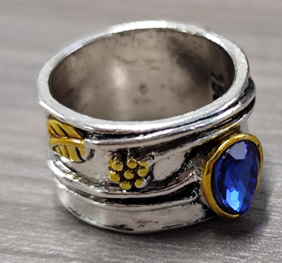 Retro Blue Stone Ring
