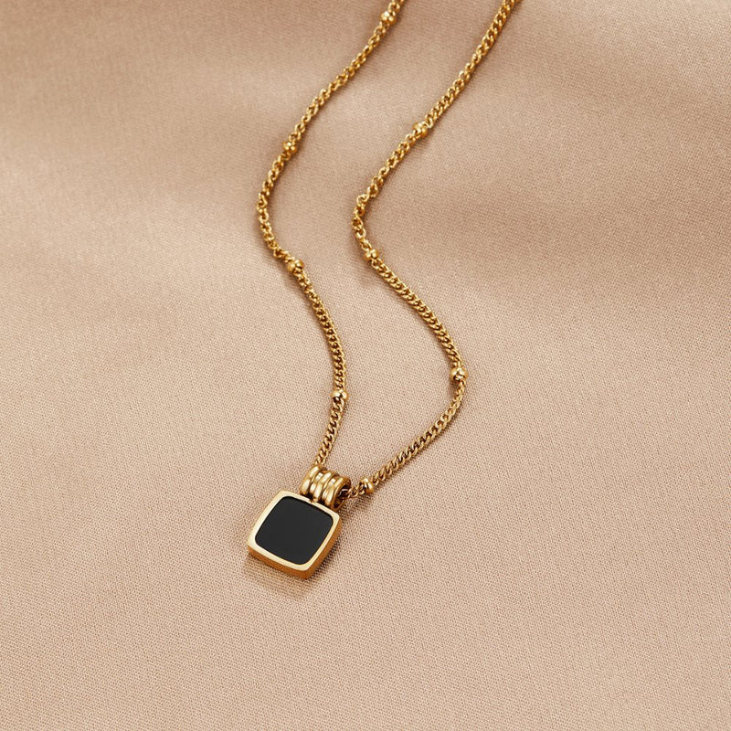 Alicia - Elegant Midnight Necklace