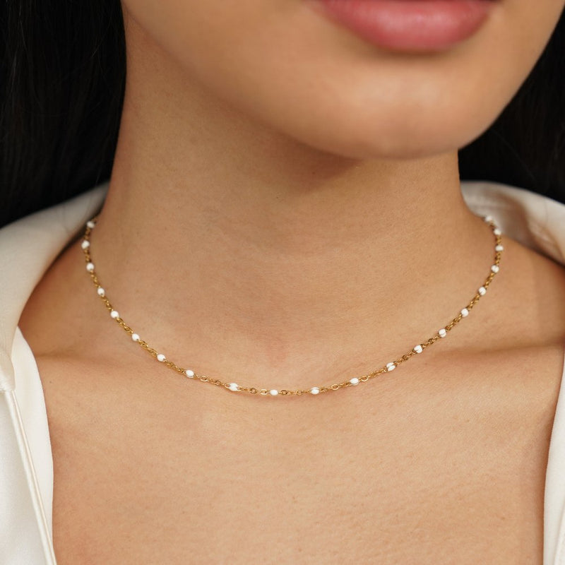 Amelia - Elegant White Bead Necklace