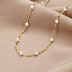 Amy - Exquisite Pearl Necklace in Pure Gold